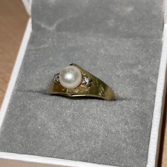Genuine solid gold and real pearl wedding ring - Picture 3 of 3
